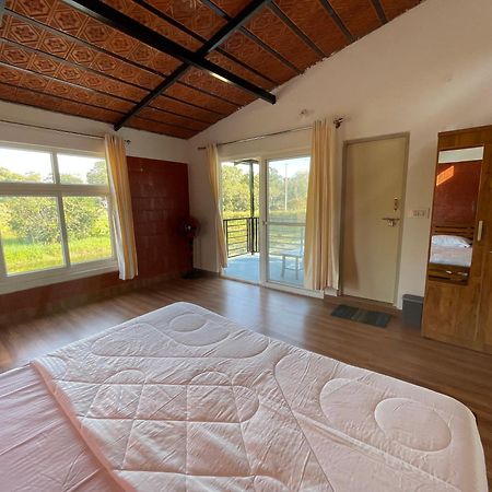 Lake Ripples - Farmstay & Camping Ponnampet エクステリア 写真
